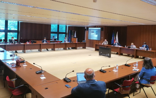 Sala de reuniões INFARMED